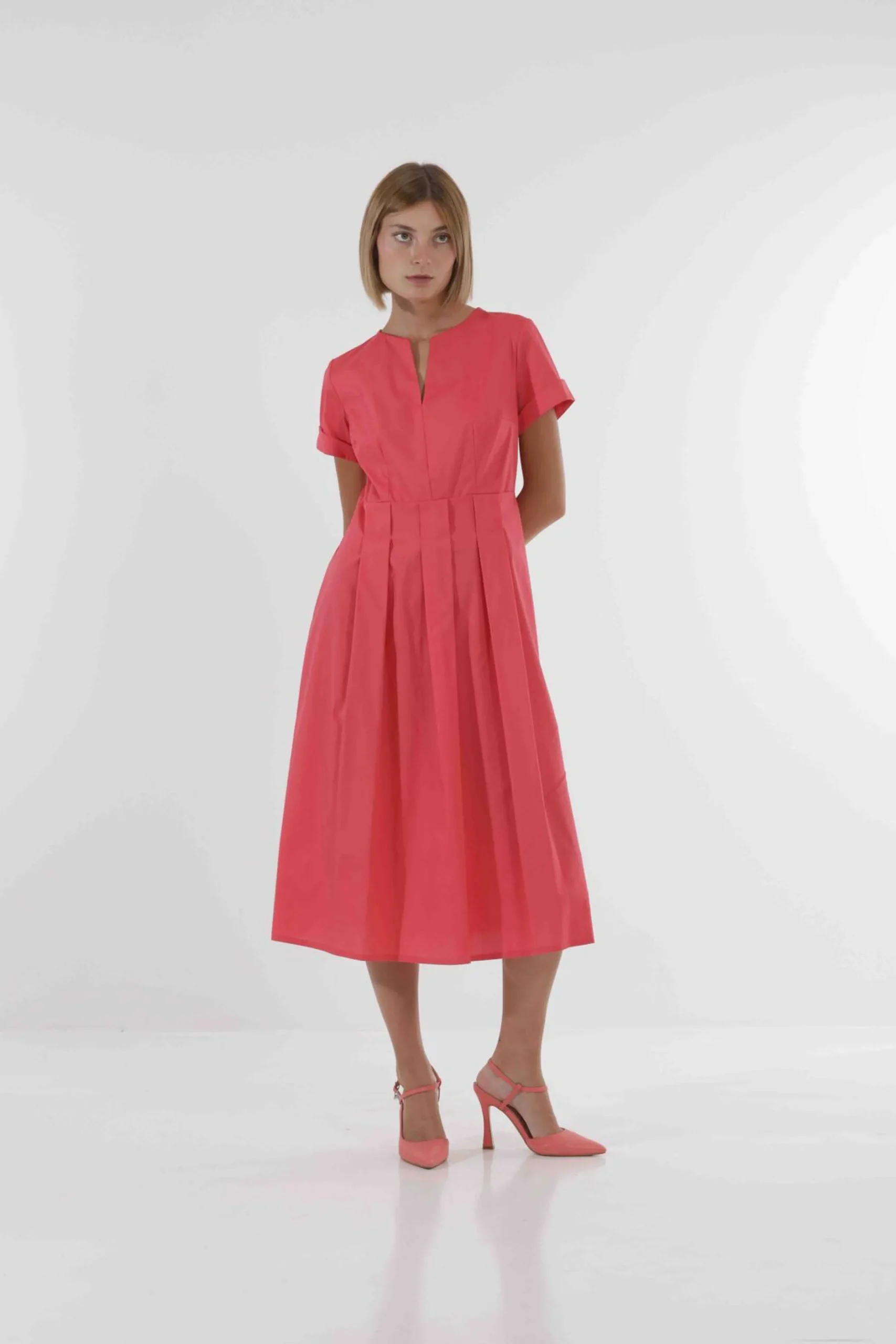 abito_longuette_in_cotone_7.webp Fashion Abito Longuette in Cotone di Mimì-Muà Donna Abiti