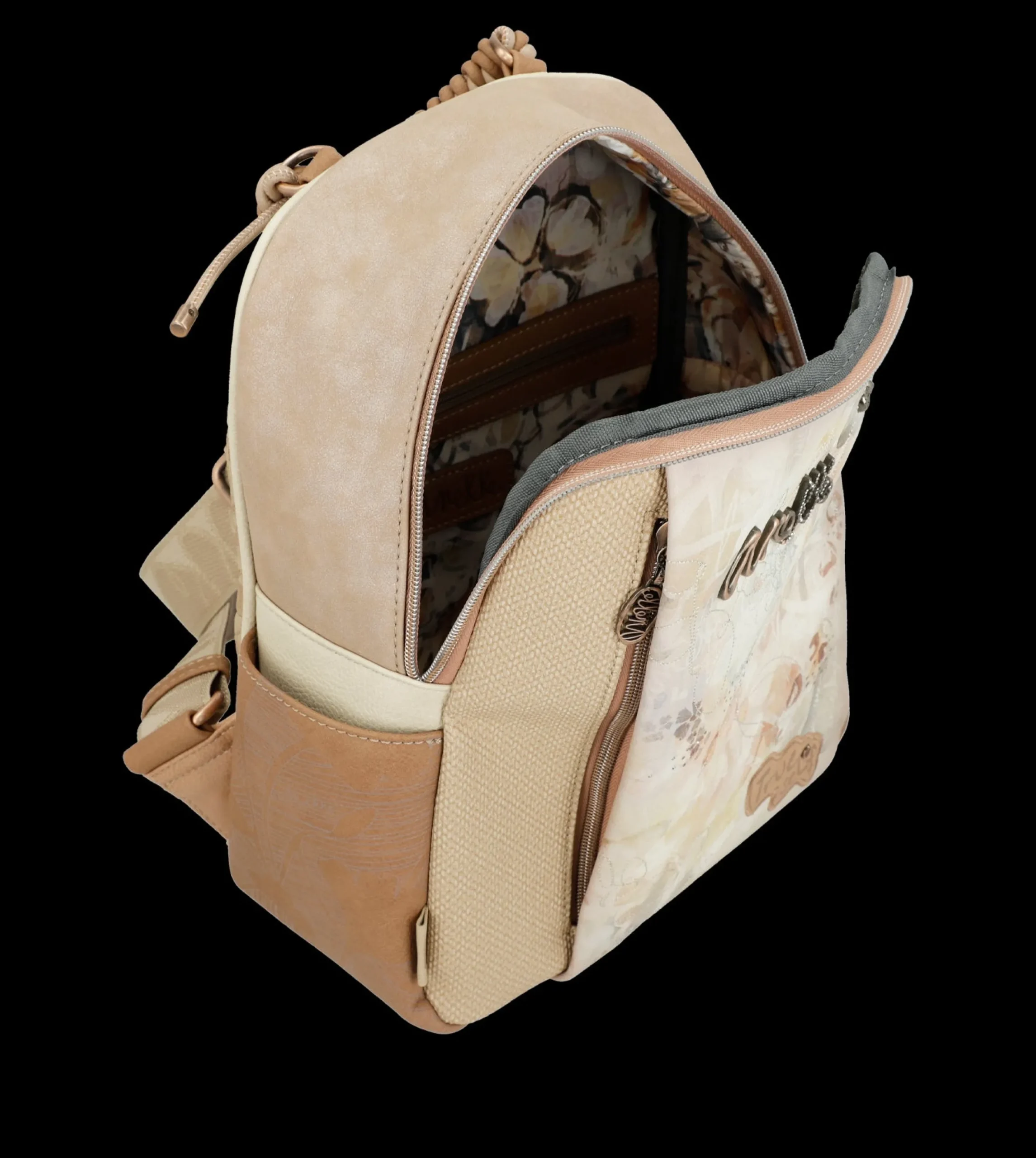 zaino_anekke_compatto_ed__4.webp Hot Zaino compatto ed elegante con dettagli intrecciati Donna Zaini