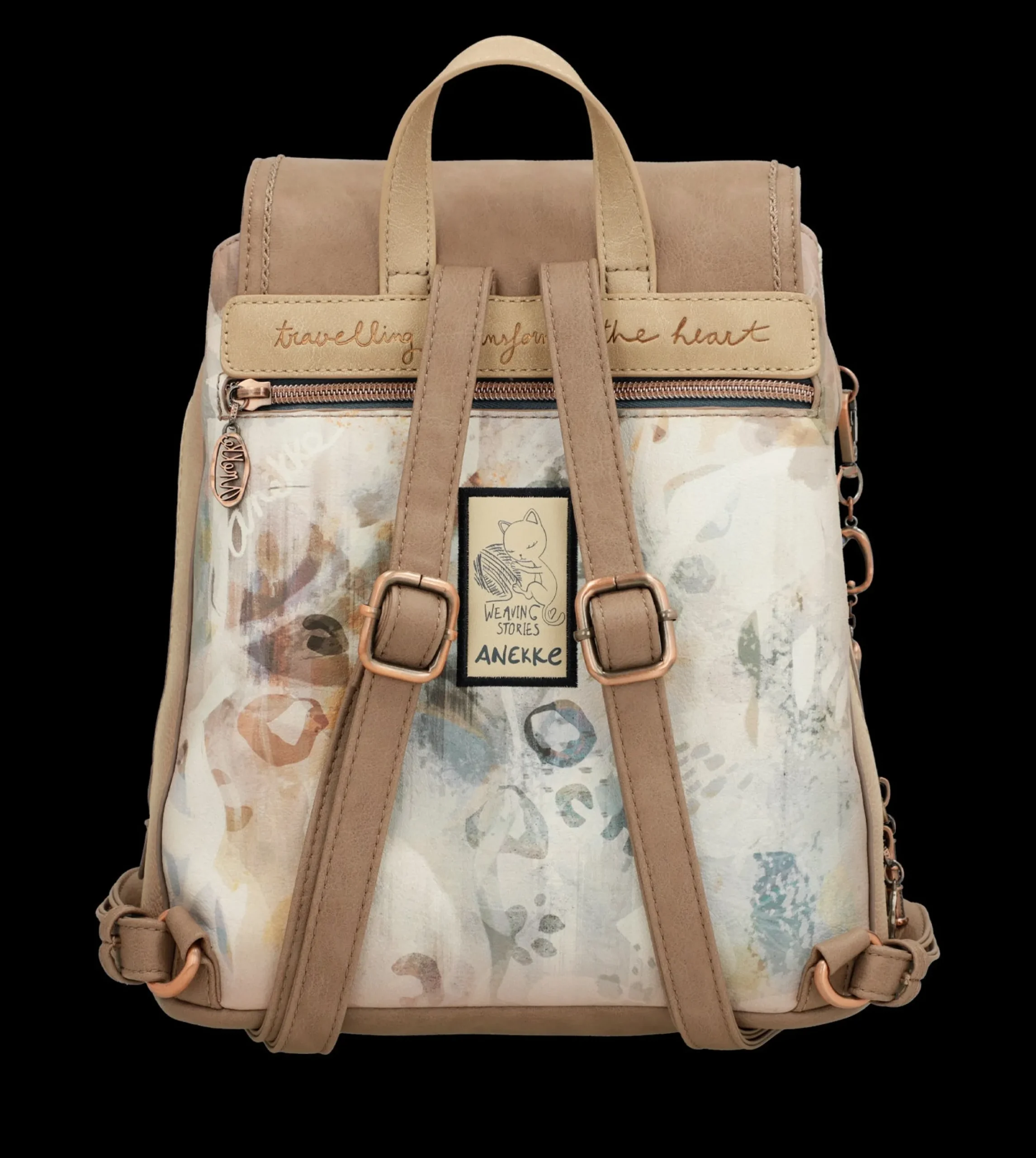 zaino_anekke_con_chiusura_5.webp Fashion Zaino con chiusura a patta e dettagli floreali Donna Zaini
